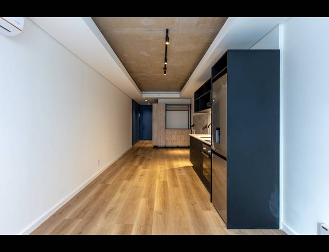 1 BEDROOM APARTMENT TO LET IN SEA POINT